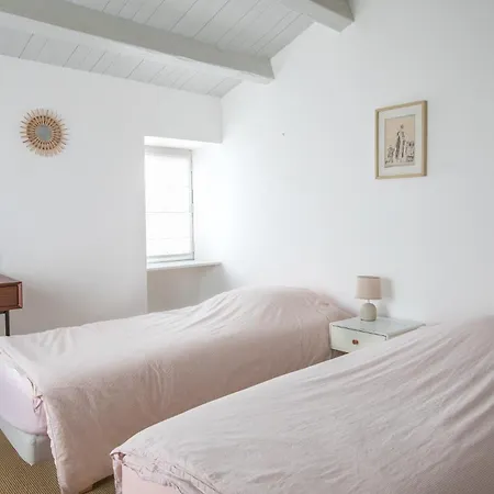 Ile De Re - 9 People - By Foot - Pool Saint-Clément-des-Baleines